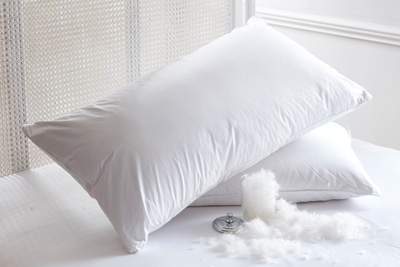 5 Ways In Which The Right Pillow Can Help With Spondylitis