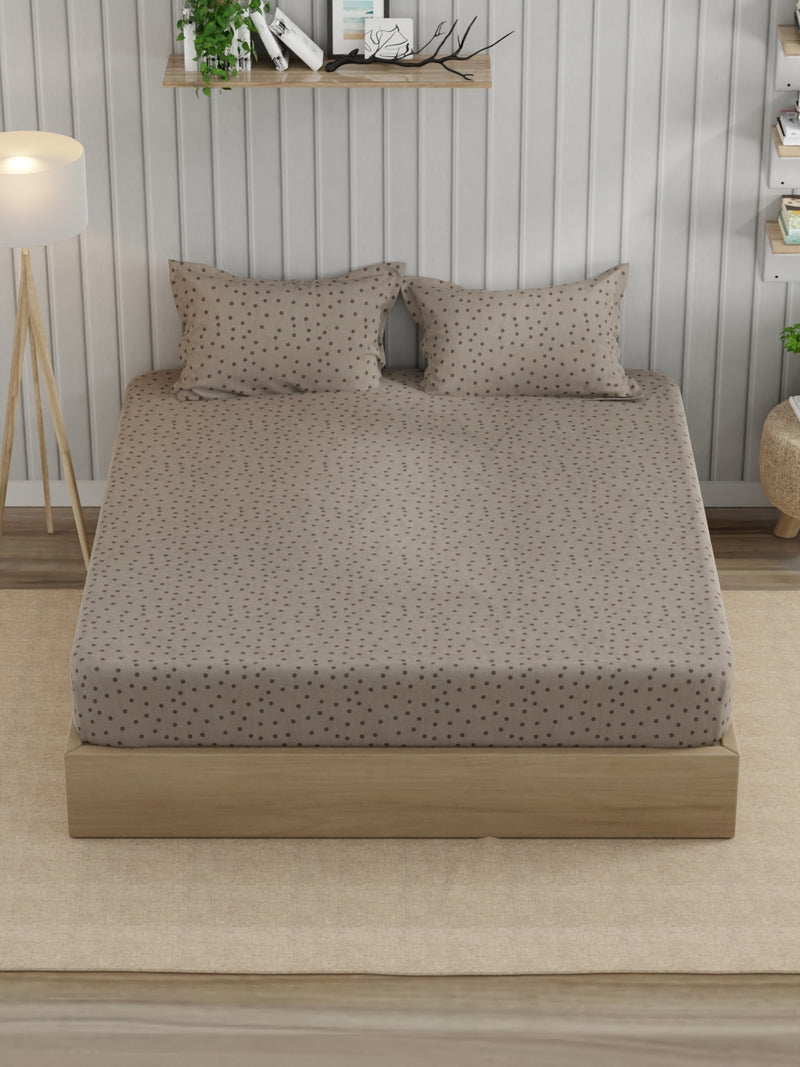 Super Fine 100% Egyptian Satin Cotton King Bedsheet With 2 Pillow Covers <small> (geometric-khaki)</small>