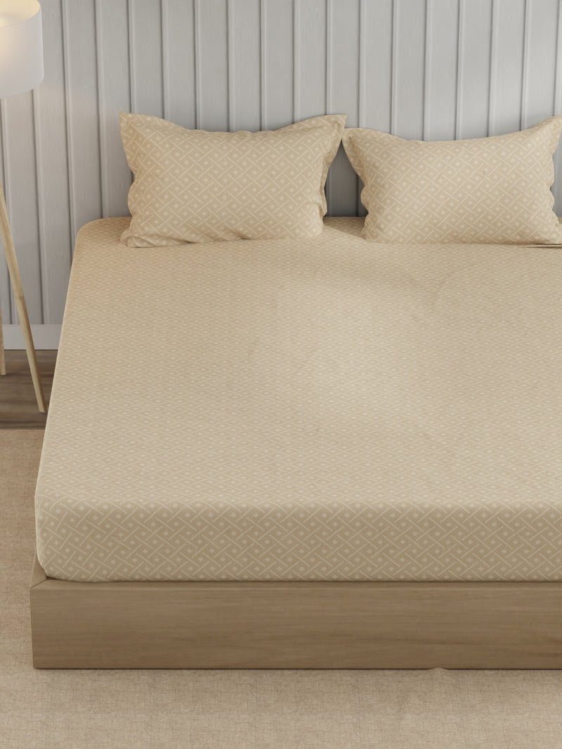 Super Fine 100% Egyptian Satin Cotton King Bedsheet With 2 Pillow Covers <small> (geometric-beige)</small>