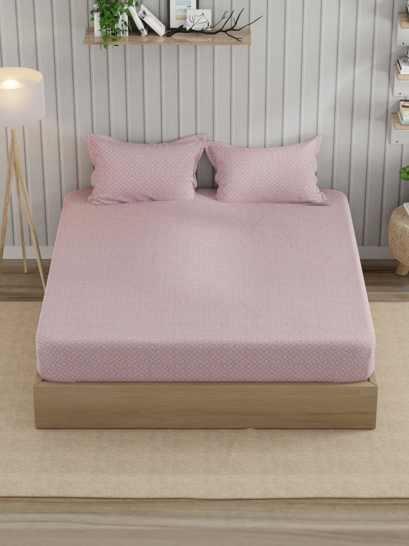 Super Fine 100% Egyptian Satin Cotton King Bedsheet With 2 Pillow Covers <small> (geometric-pink)</small>