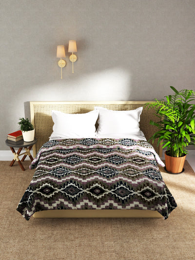 Ultra Soft Microfiber Double Bed Ac Blanket <small> (ornamental-grey/multi)</small>