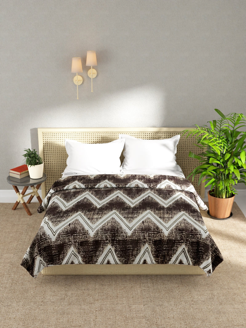 Ultra Soft Microfiber Double Bed Ac Blanket <small> (geometric-brown)</small>