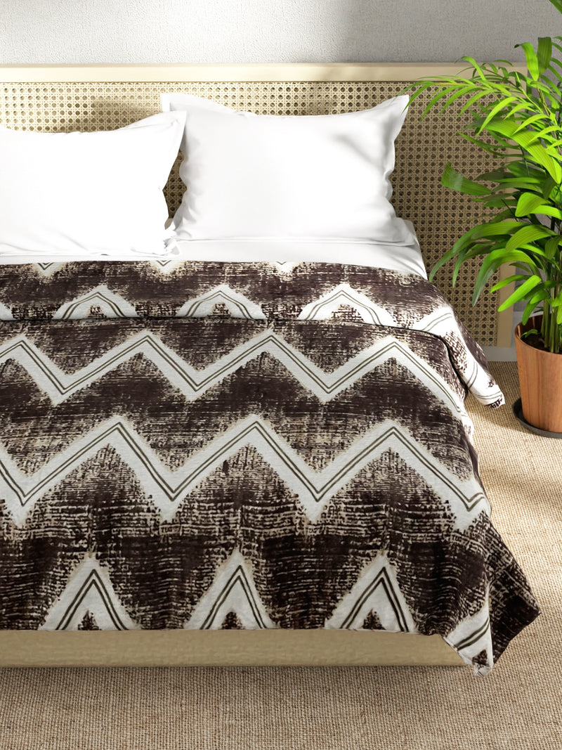 Ultra Soft Microfiber Double Bed Ac Blanket <small> (geometric-brown)</small>