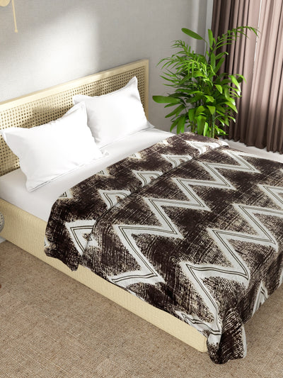 Ultra Soft Microfiber Double Bed Ac Blanket <small> (geometric-brown)</small>