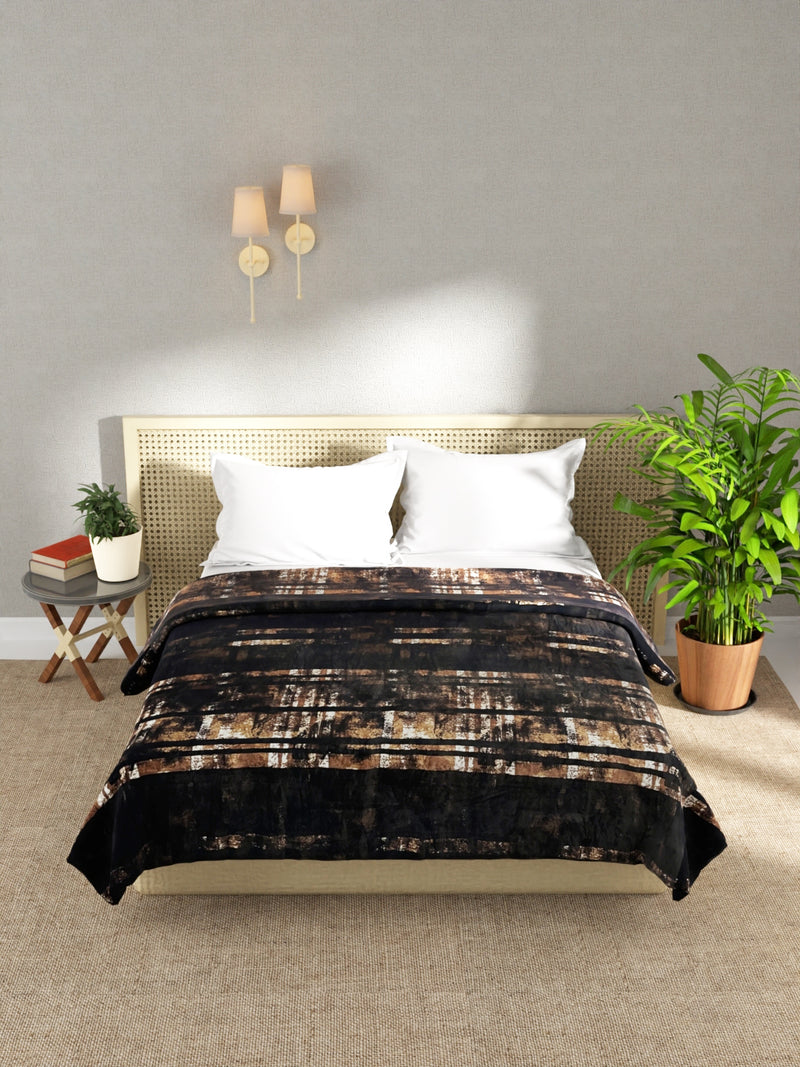 Ultra Soft Microfiber Double Bed Ac Blanket <small> (geometric-multi)</small>