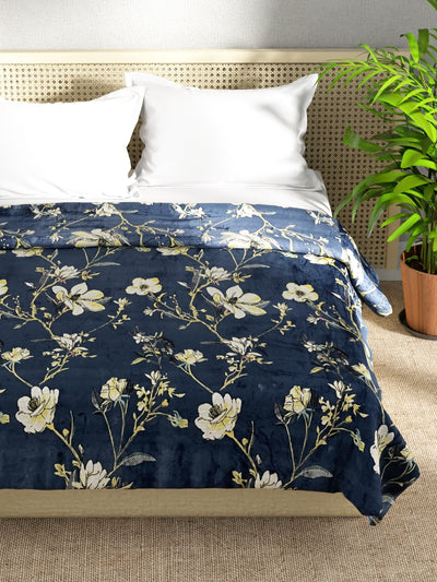 Ultra Soft Microfiber Double Bed Ac Blanket <small> (abstract-multi)</small>