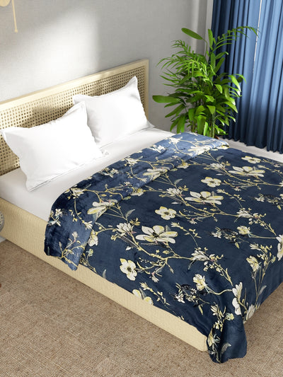 Ultra Soft Microfiber Double Bed Ac Blanket <small> (abstract-multi)</small>