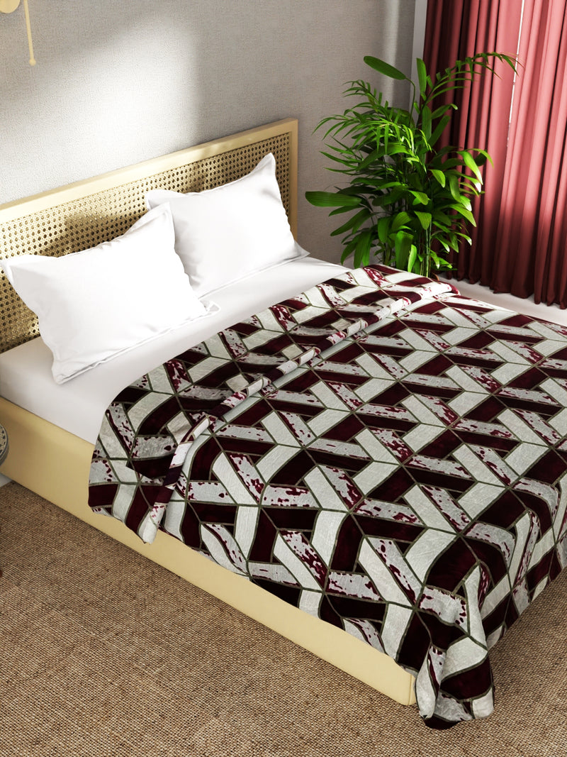 Ultra Soft Microfiber Double Bed Ac Blanket <small> (geometric-scarlet)</small>