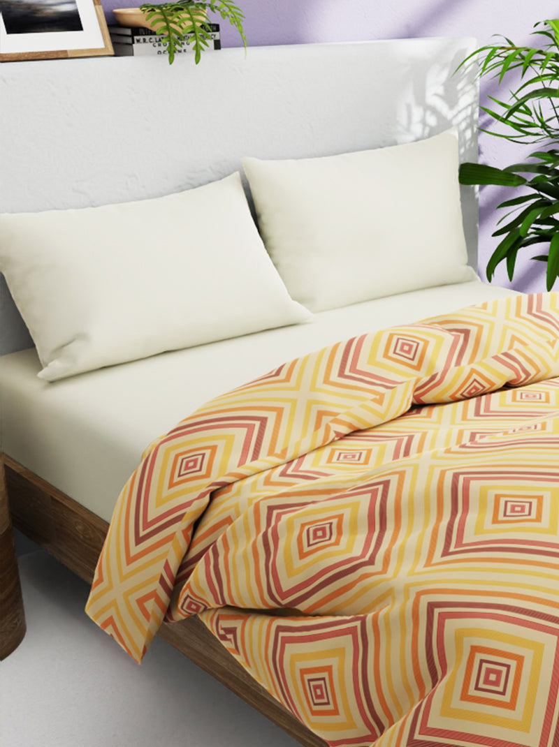 Super Soft 100% Natural Cotton Fabric Double Comforter For Winters <small> (geometrical-banana/red)</small>