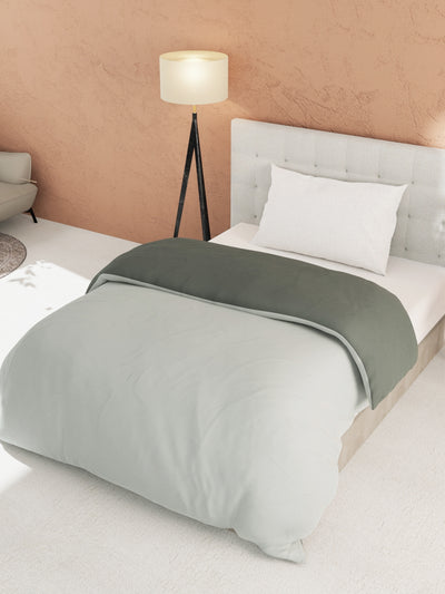 Ultra Soft Microfiber Reversible Comforter For All Weather <small> (reversible-grey/ivory)</small>