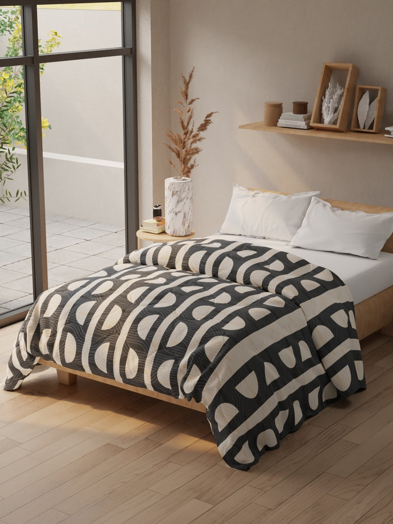 Super Soft Microfiber Double Comforter For All Weather <small> (geometric-charcoal)</small>
