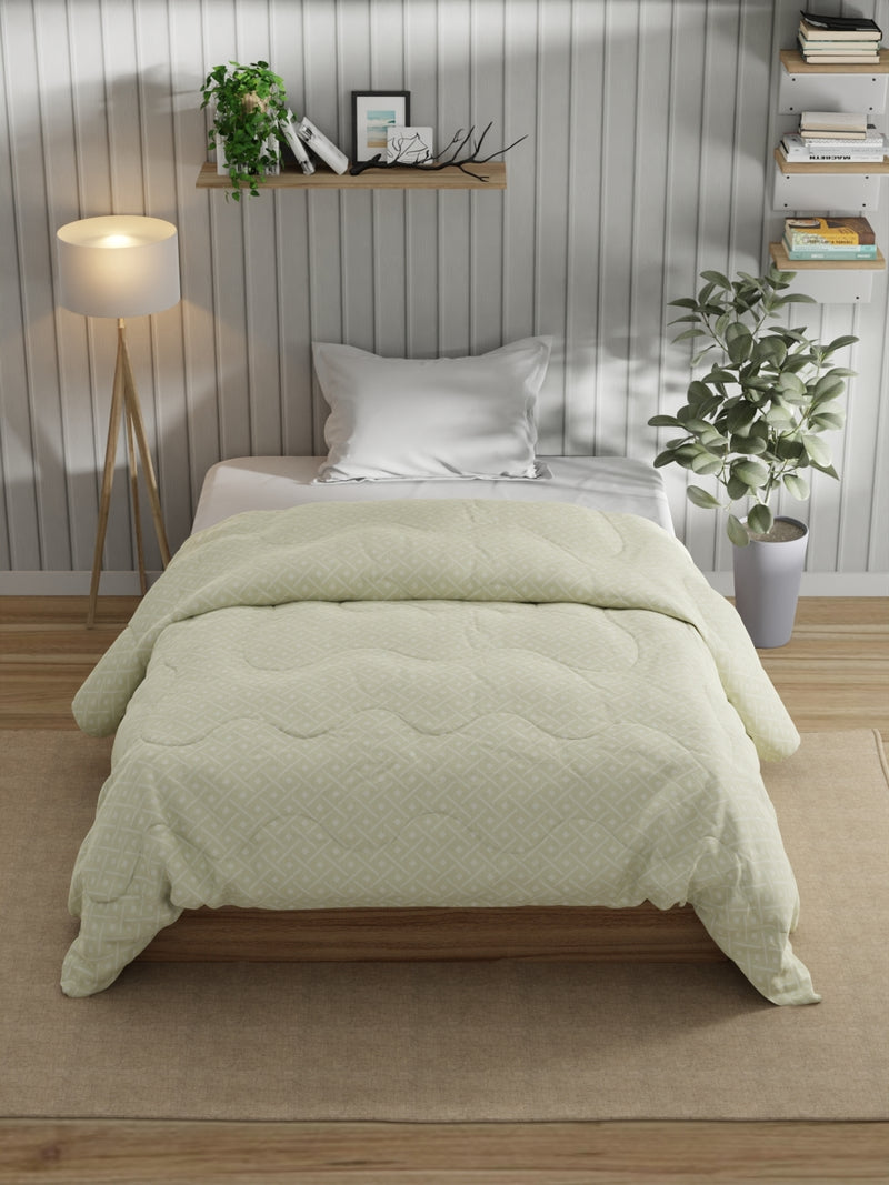 Super Fine 100% Egyptian Satin Cotton Comforter For All Weather <small> (geometric-lt.sage)</small>