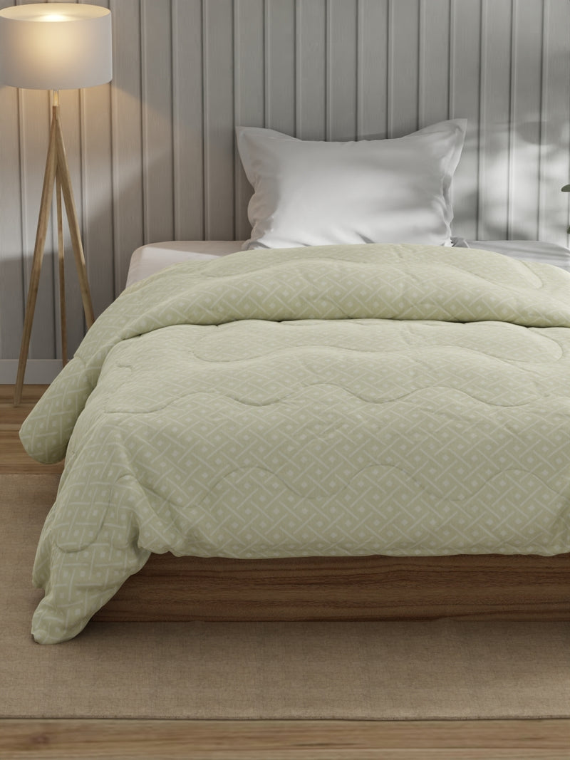 Super Fine 100% Egyptian Satin Cotton Comforter For All Weather <small> (geometric-lt.sage)</small>