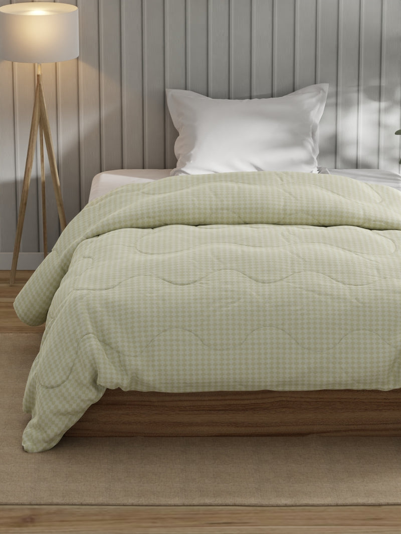 Super Fine 100% Egyptian Satin Cotton Comforter For All Weather <small> (geometric-lt.sage)</small>