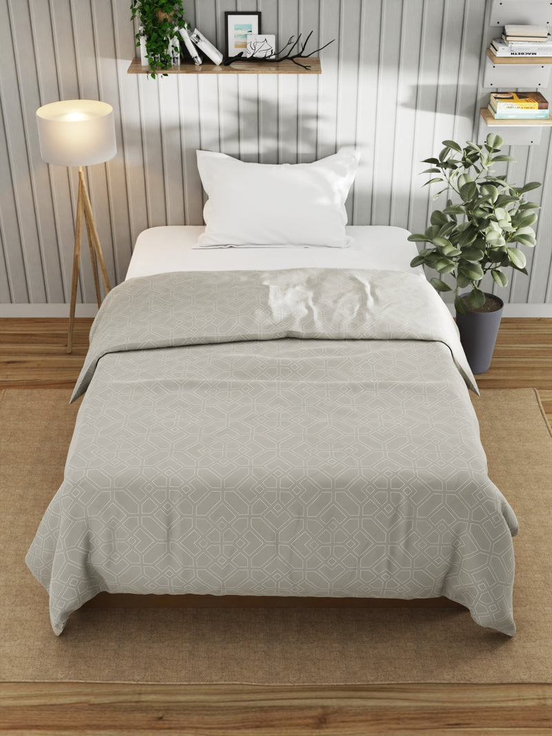 Super Fine 100% Egyptian Satin Cotton Blanket With Pure Cotton Flannel Filling <small> (geometric-brown)</small>