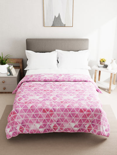 Super Soft 100% Natural Cotton Fabric Double Comforter For Winters <small> (geometric-pink/white)</small>