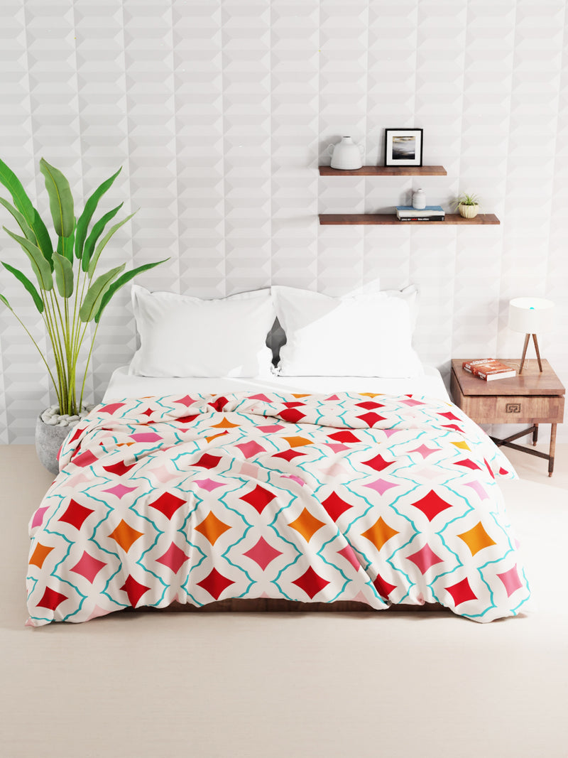 Super Soft Microfiber Double Roll Comforter For All Weather <small> (geometric-red)</small>
