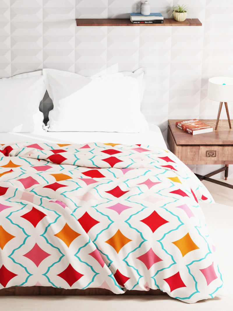 Super Soft Microfiber Double Roll Comforter For All Weather <small> (geometric-red)</small>