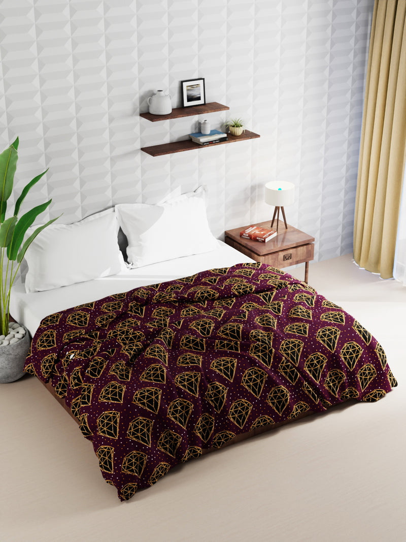 Super Soft Microfiber Double Comforter For All Weather <small> (geometrical-magenta)</small>