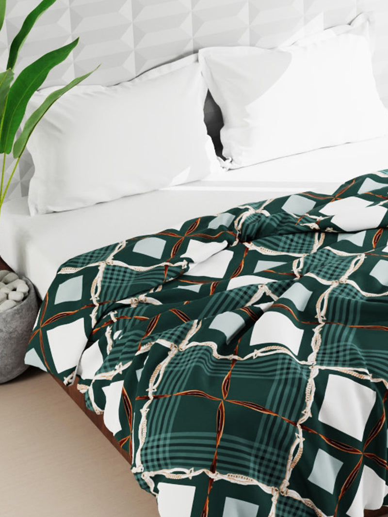 Super Soft Microfiber Double Comforter For All Weather <small> (geometrical-green)</small>