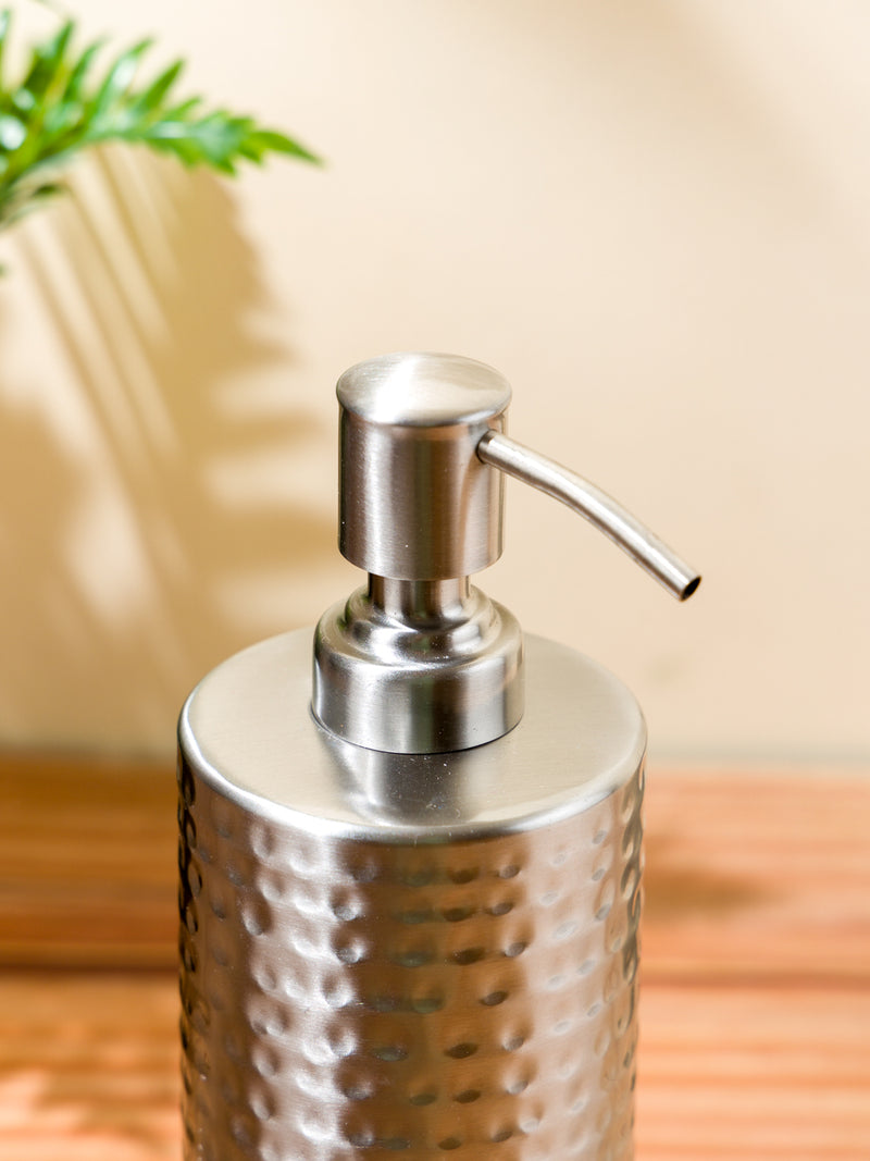 Elegant Stainless Steel Bath Accessories Set <small> (stripes-silver)</small>